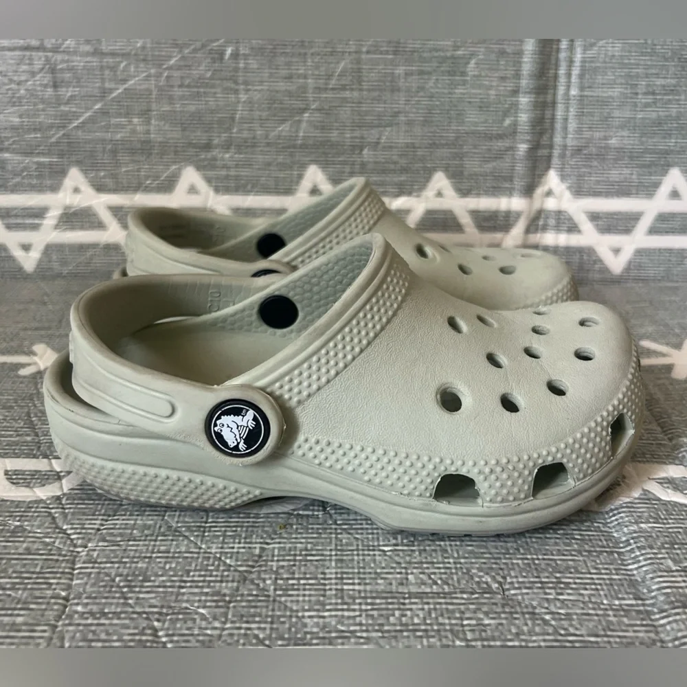 CROCS Kids Shoes - Light Green, Size C10